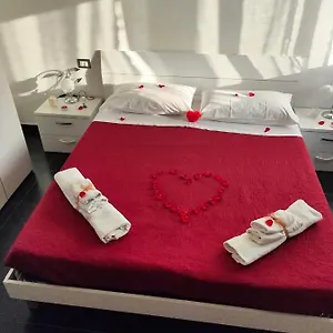 Etna's Tourist Bed & Breakfast Katánie